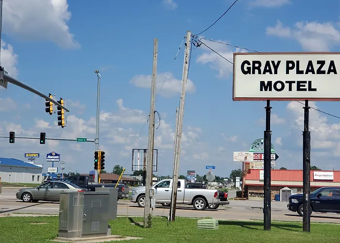 Gray Plaza Motel, Il 2*